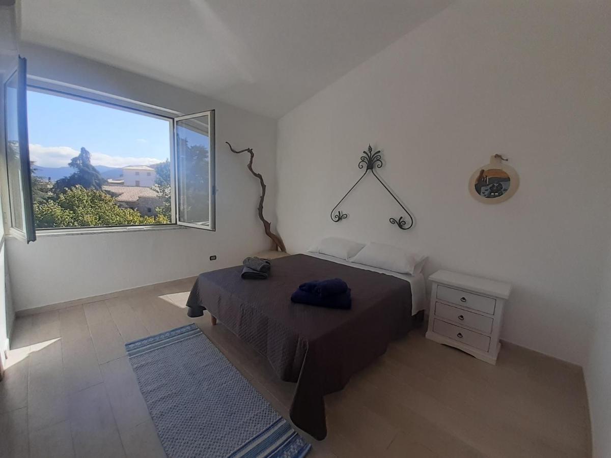 Bed And Breakfast Murales Orgosolo Luaran gambar