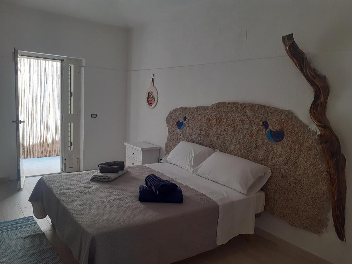 Bed And Breakfast Murales Orgosolo Luaran gambar