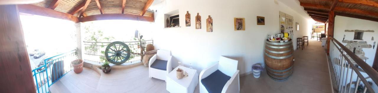 Bed And Breakfast Murales Orgosolo Luaran gambar