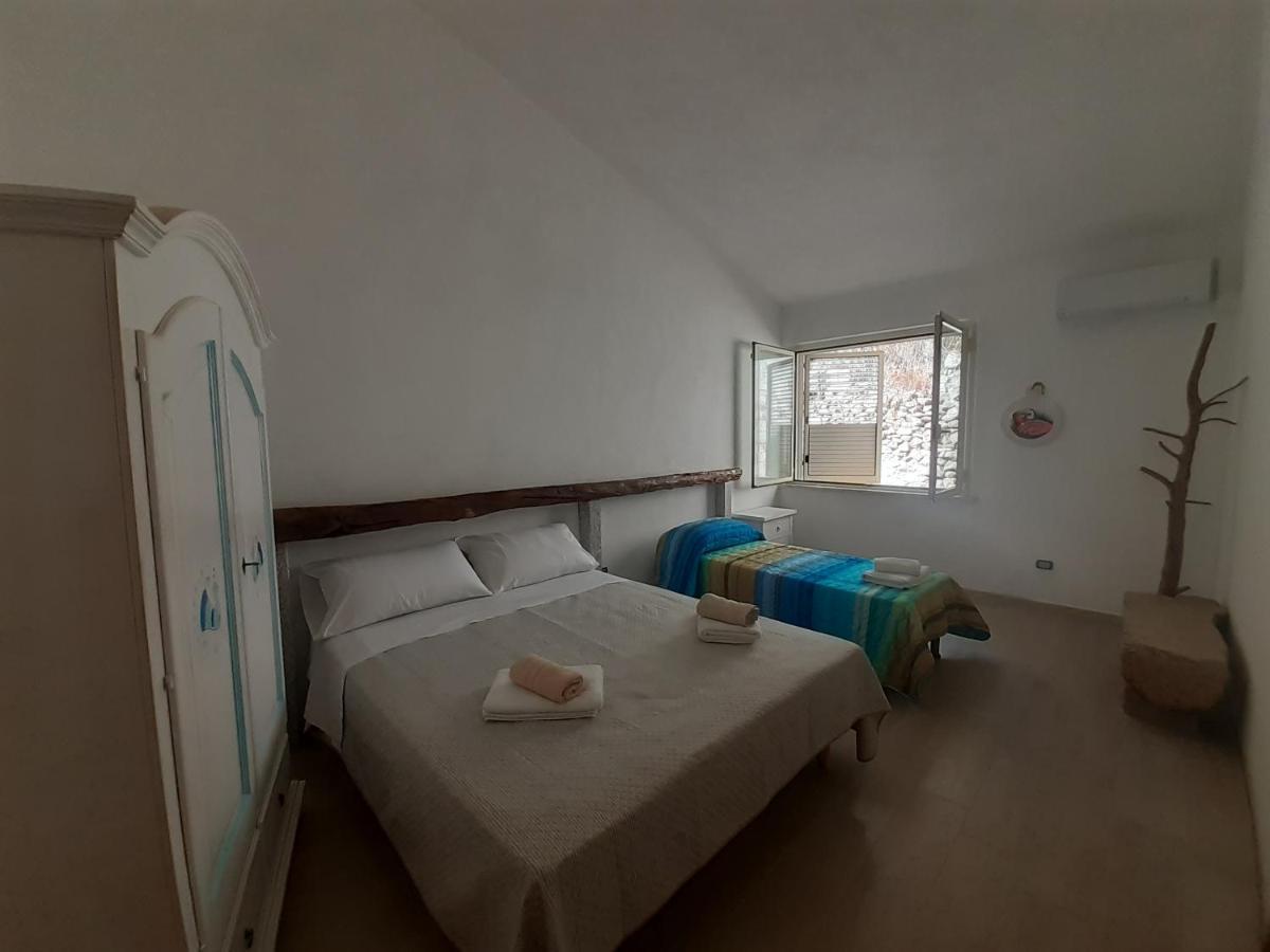 Bed And Breakfast Murales Orgosolo Luaran gambar